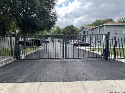 11106 Bel Air Dr, San Antonio, TX 78213