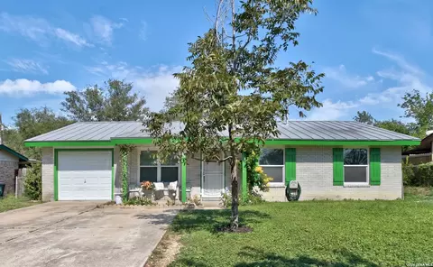 111 Shadow Valley Dr, San Antonio, TX 78227