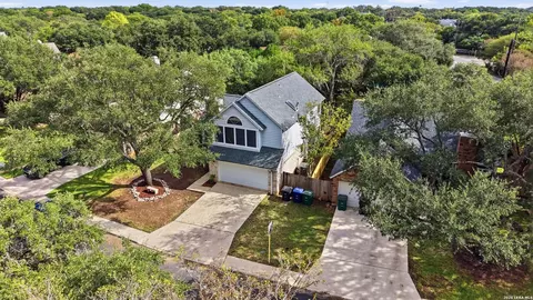 6730 Ambush Dr, San Antonio, TX 78240