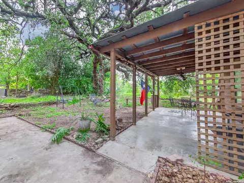 Exterior - 503 Hackberry St, Blanco, TX 78606 photo 6 of 13