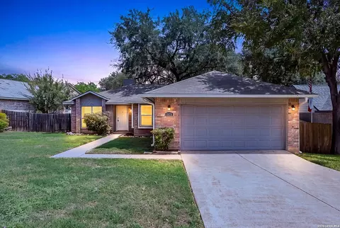 8624 Wood Fls, San Antonio, TX 78251