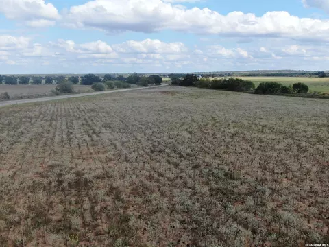 00 Fm 2790, Lytle, TX 78052 photo 10