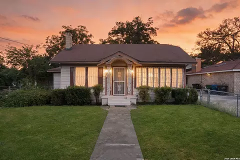 231 Dumoulin Ave, San Antonio, TX 78210