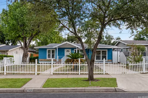 322 Edgebrook Ln, San Antonio, TX 78213