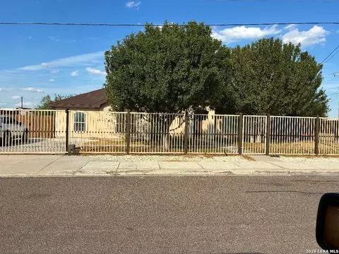 Exterior - 369 Herrera Dr, Eagle Pass, TX 78852 photo 6 of 8