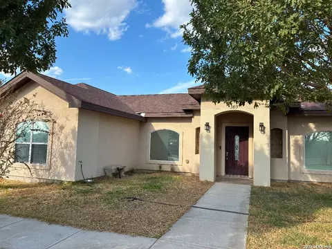 Exterior - 369 Herrera Dr, Eagle Pass, TX 78852 photo 4 of 8