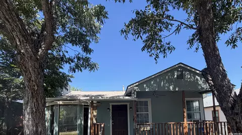 1335 Clower, San Antonio, TX 78201