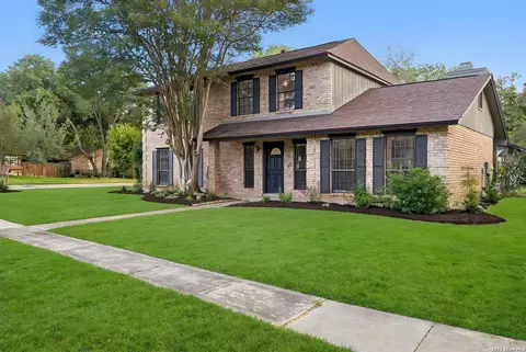 13730 Stony Forest Dr, San Antonio, TX 78231