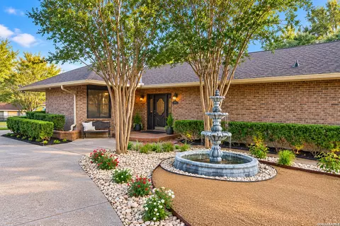 1802 Paisley St, San Antonio, TX 78231