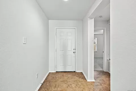 Entry Way - 7563 Copper Kettle, Converse, TX 78109 photo 1 of 1