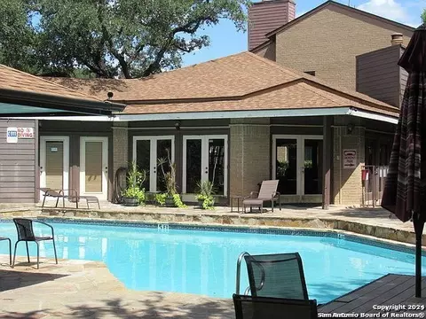 8611 Datapoint #59, San Antonio, TX 78229