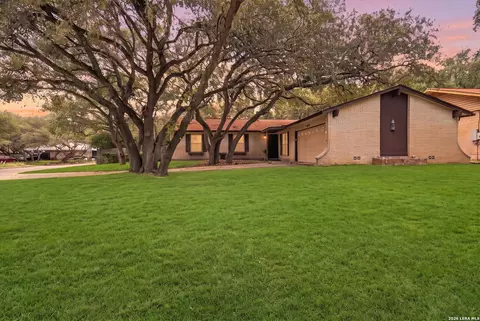 2046 Adobe Trl, San Antonio, TX 78232