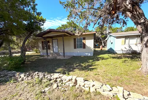 140 Romian Way 2 Cabins, Lakehills, TX 78063