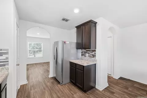 Entry Way - 3834 Leighton Hbr, Von Ormy, TX 78073 photo 3 of 5