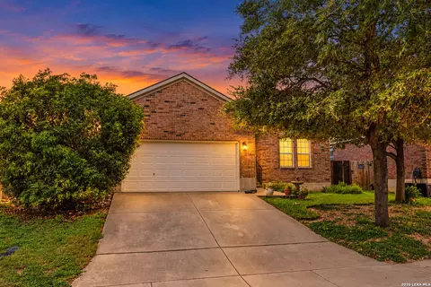 9826 Pagodia Vw, San Antonio, TX 78245