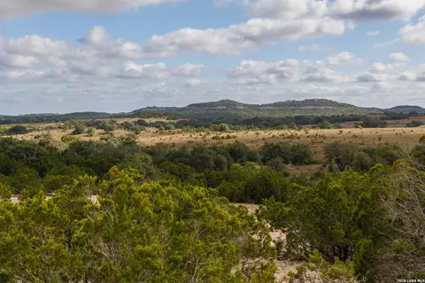 View/Area - 2970 Rolling Hls, Blanco, TX 78606 photo 9 of 23