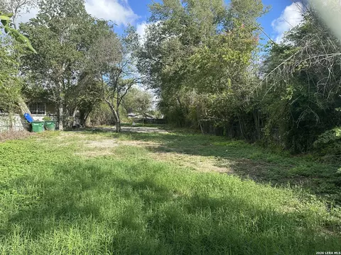 325 W Mayfield Blvd, San Antonio, TX 78221