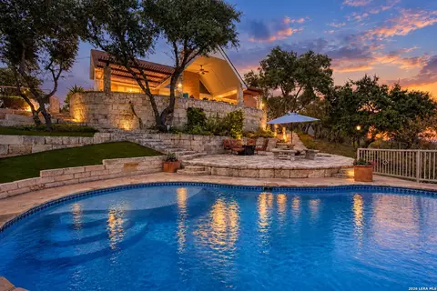 783 Lakeridge Loop, Lakehills, TX 78063