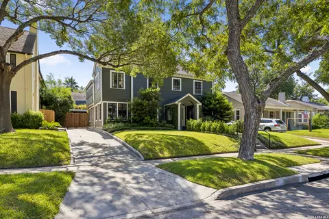 210 W Hollywood Ave, San Antonio, TX 78212