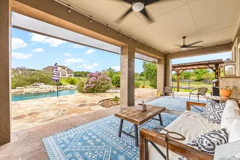 25939 Kalksteine, New Braunfels, TX 78132