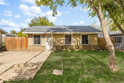 5759 White Feather St, San Antonio, TX 78242
