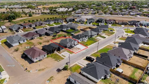 View/Area - 1096 Colon Ln, Eagle Pass, TX 78852 photo 2 of 6