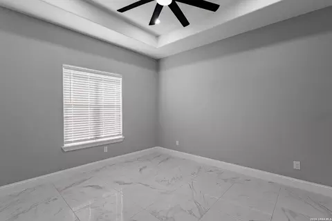 Bedroom - 1096 Colon Ln, Eagle Pass, TX 78852 photo 3 of 6