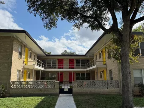 118 Funston Pl, San Antonio, TX 78209