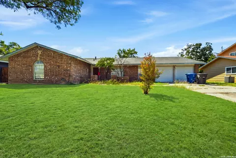 8610 Angel Vly, San Antonio, TX 78227
