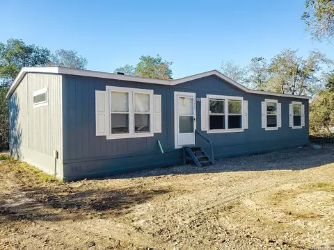 1608 Big Oak Dr, San Antonio, TX 78264