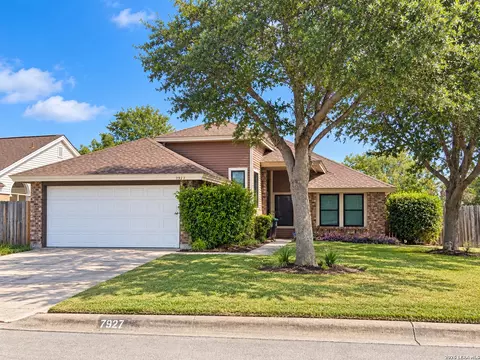 7927 Flower Trl, San Antonio, TX 78244