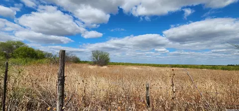 4366 Fm 2030, Eagle Pass, TX 78852 photo 3