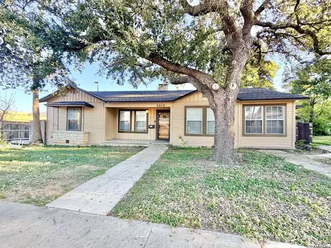 2012 Fresno, San Antonio, TX 78201