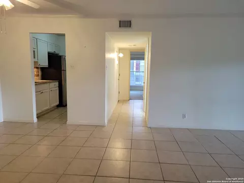 8702 Village Dr #204, San Antonio, TX 78217