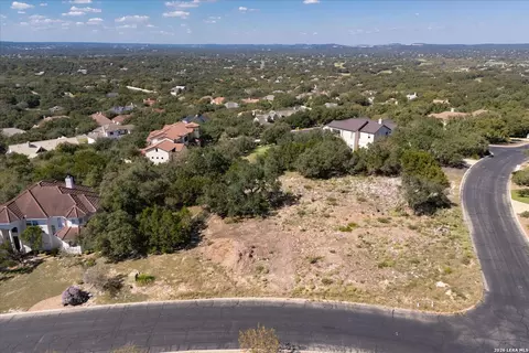 8007 Windermere Dr, Fair Oaks Ranch, TX 78015