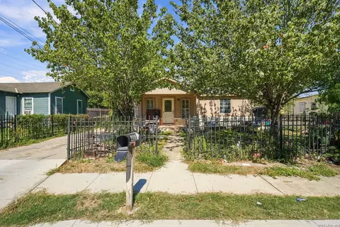 483 W Harding Blvd, San Antonio, TX 78221