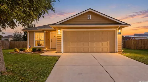 2217 Stoneleigh, New Braunfels, TX 78130