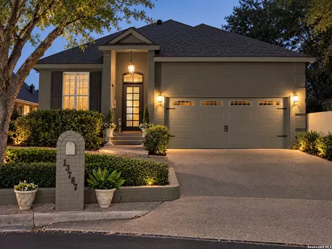 13787 Bluff Villas Ct, San Antonio, TX 78216