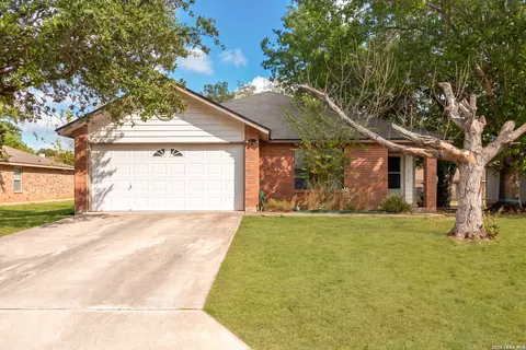 516 Denise Dr, New Braunfels, TX 78130