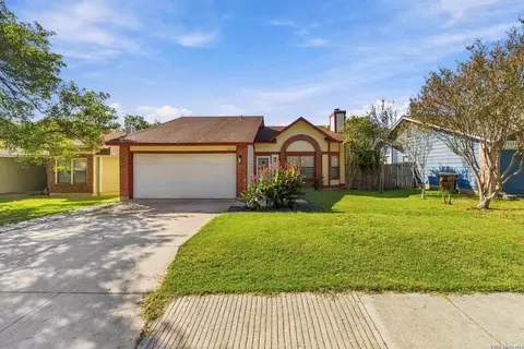 7226 Sunlit Trl, San Antonio, TX 78244