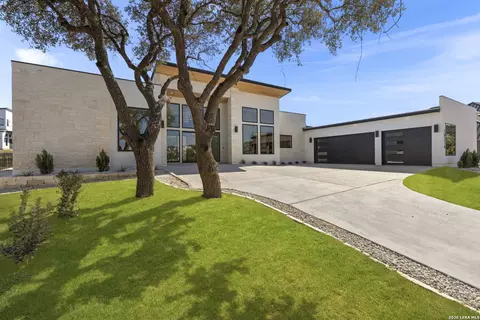 10214 Kendall Cyn, San Antonio, TX 78255