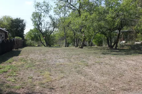 630 H St, San Antonio, TX 78220
