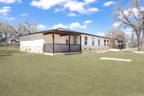 Exterior - 620 County Road 6846, Lytle, TX 78052 photo 5 of 6
