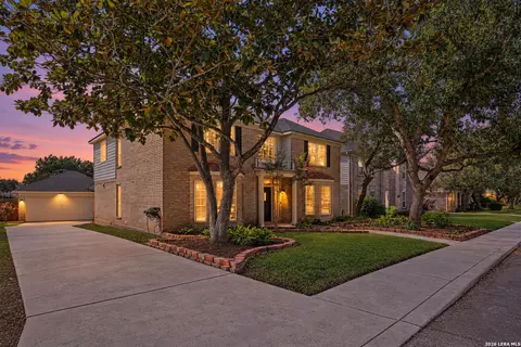 13711 Shavano Mist, San Antonio, TX 78230