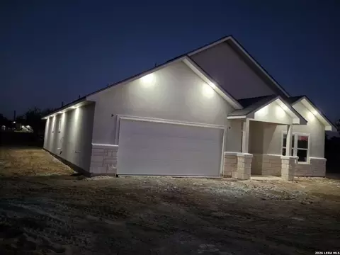 950 Mcconnell Rd, San Antonio, TX 78069
