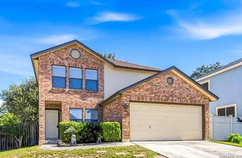 2326 Fox Meadow Dr, San Antonio, TX 78251