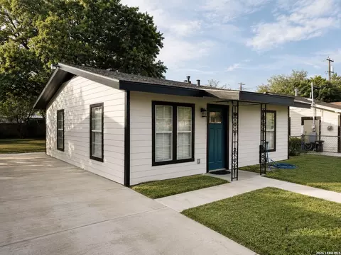 275 Wahrmund Ct, San Antonio, TX 78223