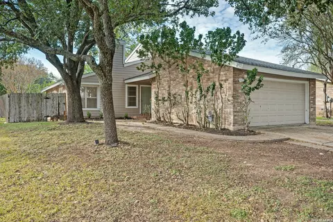 6318 Club Oaks St, San Antonio, TX 78249
