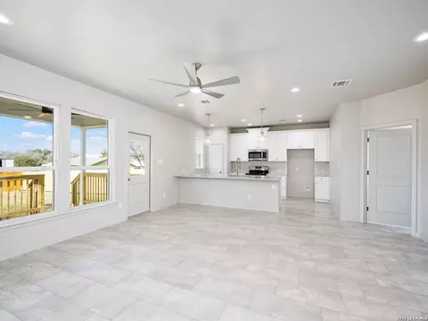 Living - 14657 Main, Lytle, TX 78052 photo 4 of 4