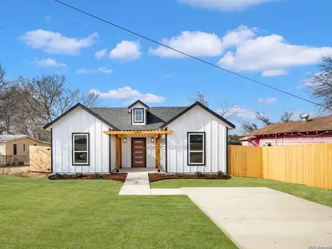 14657 Main, Lytle, TX 78052